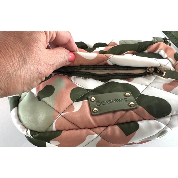 Bear Paw Crossbody bag, wide green adjustable strap - Picture 15 of 16